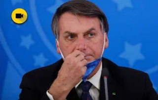 Imagem ilustrativa da imagem 'Chega de mimimi', diz Bolsonaro sobre isolamento