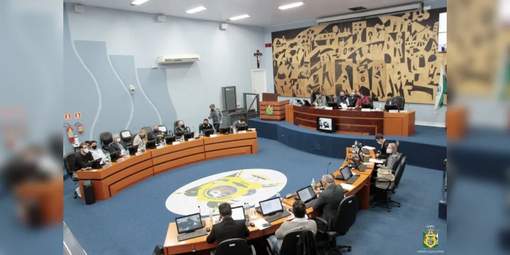 Câmara de vereadores de Ponta Grossa, durante 'Sessão Ordinária'.