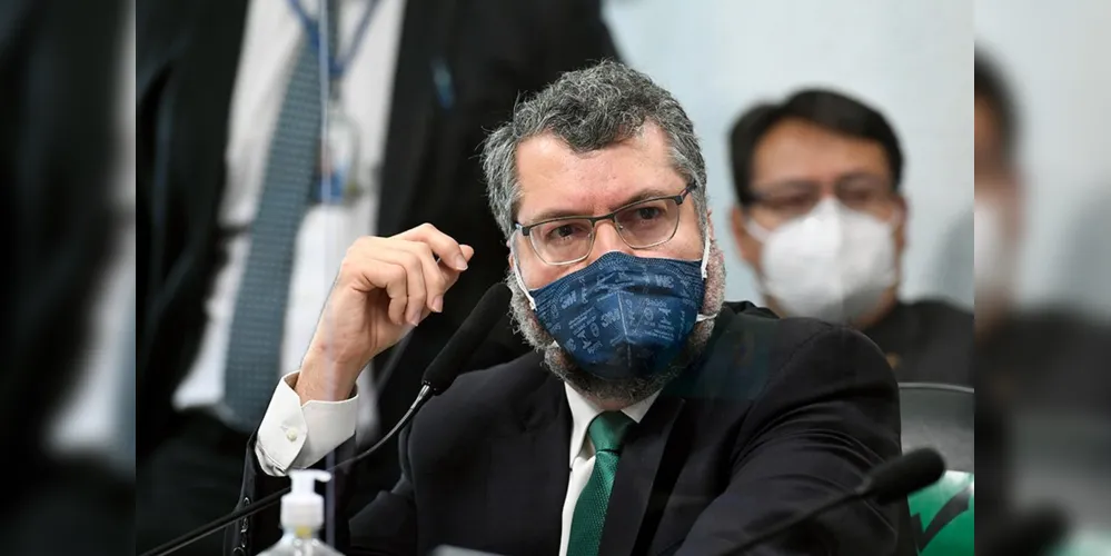 Ex-ministro das Relações Exteriores, Ernesto Araújo, durante a CPI.