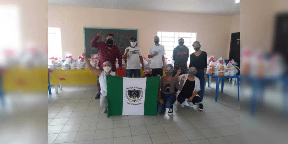 Moradores do Rio Verde/Pitangui se uniram neste domingo de Páscoa.