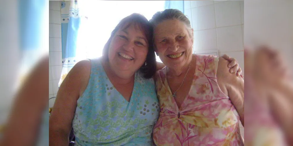 Rosicler Guzzoni e a mãe Marly Kohut, morreram contaminadas pela covid-19