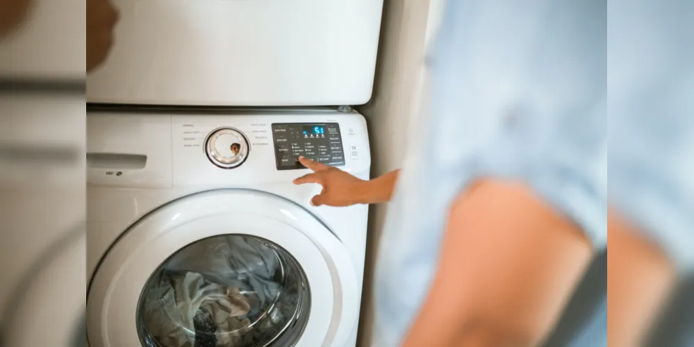 Associação recomenda economia de água em todos os condomínios paranaenses e sugere reaproveitar água da máquina de lavar roupas em calçadas