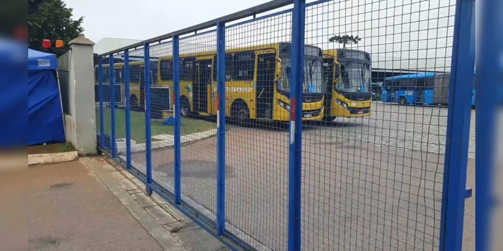 Imagem ilustrativa da imagem Transporte coletivo de Ponta Grossa é 100% paralisado