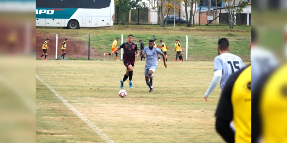 Equipe do Operário Ferroviário venceu o time de aspirantes do Athletico Paranaense por 2 a 0