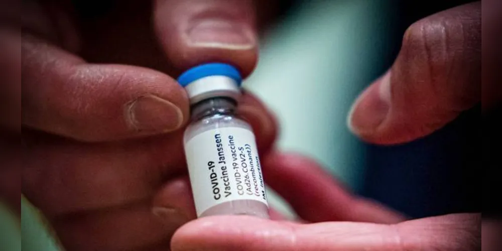 Após autorização da agência reguladora dos EUA, 3 milhões de doses dos imunizante devem ser enviados na terça-feira