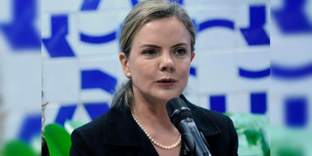 Gleisi Hoffmann aparece como 'morta' em cadastro do SUS e com apelido de 'Bolsonaro'