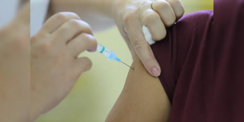 Imagem ilustrativa da imagem Vacinas da Janssen chegam hoje no Paraná