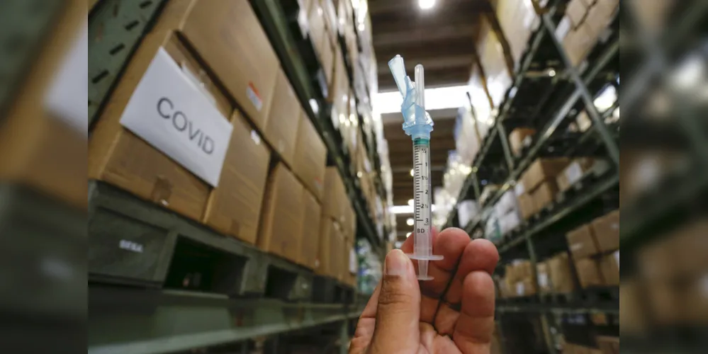 Saúde prepara remessa de 2 milhões de seringas e agulhas para vacinação