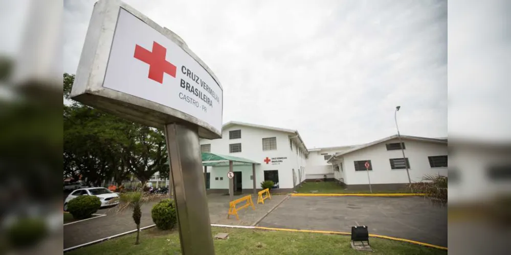 Parceria com o Hospital Cruz Vermelha garante novos medicamentos e máscaras para a saúde municipal