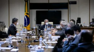 Grupo que reúne as sete principais entidades empresariais do Paraná, se reuniu, nesta terça-feira, com o ministro da Economia