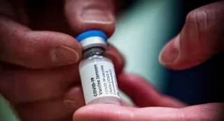 Após autorização da agência reguladora dos EUA, 3 milhões de doses dos imunizante devem ser enviados na terça-feira