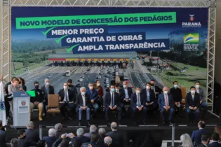 Carlos Massa Ratinho Junior e o ministro da Infraestrutura, Tarcísio Gomes de Freitas, apresentam, os detalhes da nova concessão
