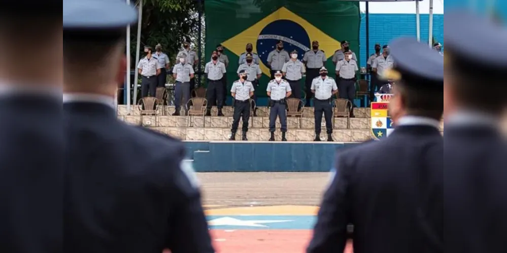 9,85% dos policiais e bombeiros brasileiros não tomaram nenhuma dose da vacina.
