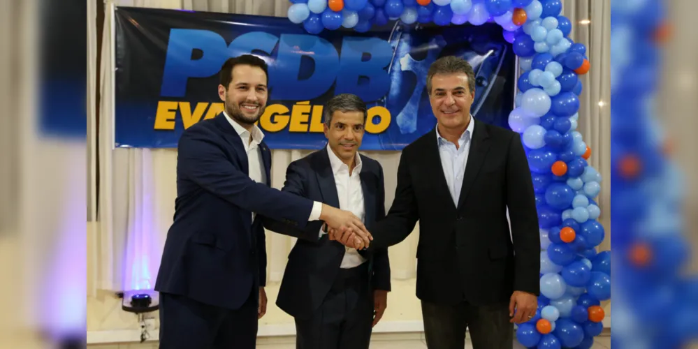 Da esquerda para a direita: Paulo Litro, Alexandre Mendes e Beto Richa.