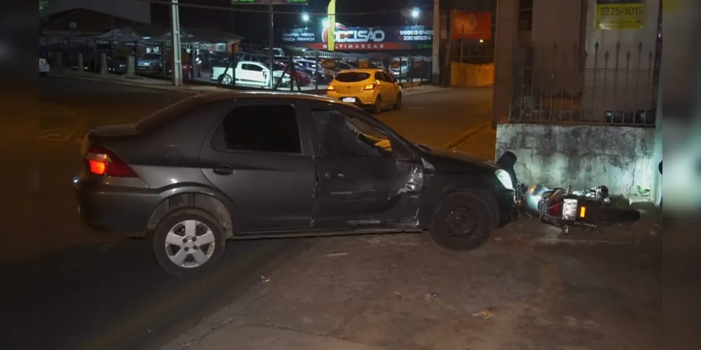 Chevrolet Prisma e uma Suzuki se envolveram no acidente