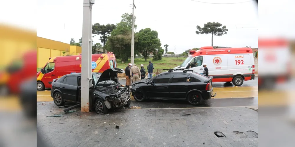 Acidente aconteceu na tarde deste domingo, em Ponta Grossa