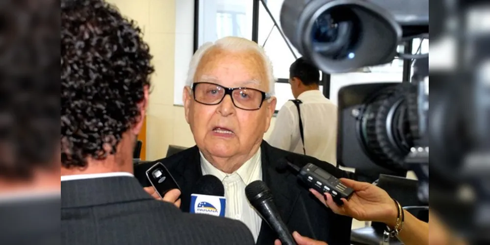 Emílio Hoffmann Gomes tinha 96 anos e foi governador do Paraná.