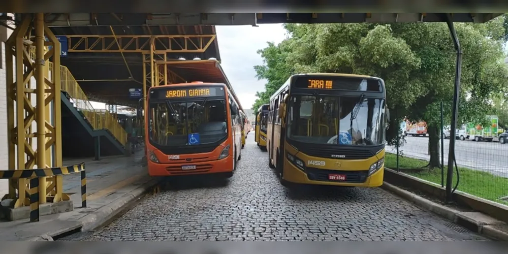 Imagem ilustrativa da imagem 'Greve de ônibus é prejudicial à população', diz VCG