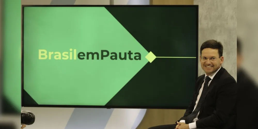 ministro da Cidadania, João Roma, detalhou  as novidades e os diferenciais do Auxílio Brasil