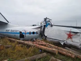 Imagem ilustrativa da imagem Avião cai na Rússia e deixa ao menos 16 mortos