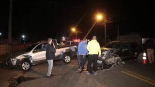 Acidente acontece entre as ruas Alameda Nabuco de Araújo com a rua comandante Paulo Pinheiro Schmidt, na região de Uvaranas