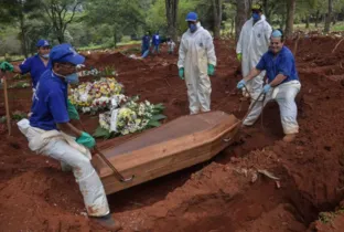 Imagem ilustrativa da imagem Paraná registra mais 1.590 casos e 31 mortes por covid