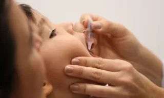 Ministério da Saúde disponibiliza 18 tipos de vacinas à população.