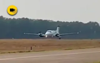 Imagem ilustrativa da imagem Avião cai e faz sete vítimas; Vídeo mostra o acidente