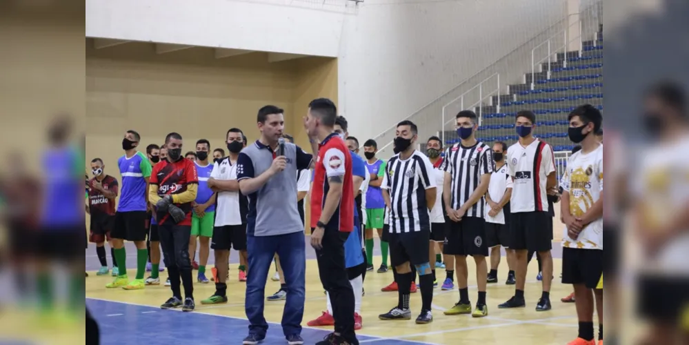 Torneio de Futsal aconteceu no último domingo (2), no Ginásio Oscar Pereira