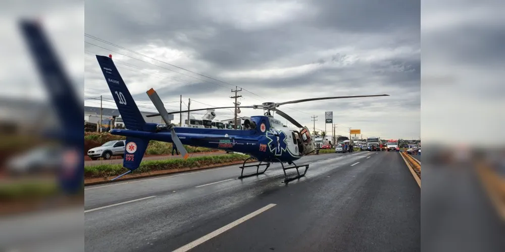 A vítima atendida pelo helicóptero era um motociclista que havia sofrido traumatismo craniano e precisou ser intubado no local.