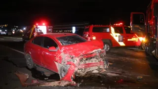 Veículo Chevrolet Prisma se envolveu no acidente