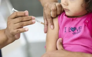 Anvisa já liberou a aplicação da Pfizer e Associação de Médicos se posicionou favorável ao início da vacinação.