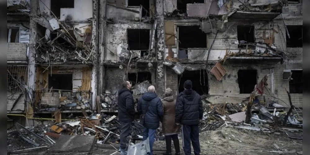 Rússia bombardeia Kiev horas antes de rodada de negociações
