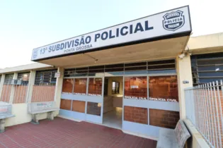 O revólver calibre 32 foi entregue na 13ª Subdivisão Policial de Ponta Grossa.