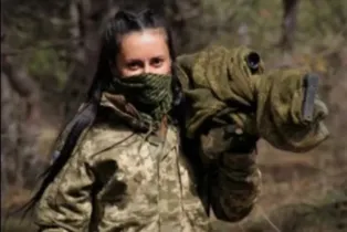 "Nova dama da morte" é idolatrada pelos ucranianos
