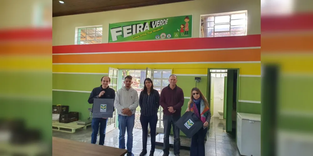 Representantes da Secretaria Municipal de Agricultura e Abastecimento de Piraí do Sul participaram de uma visita técnica