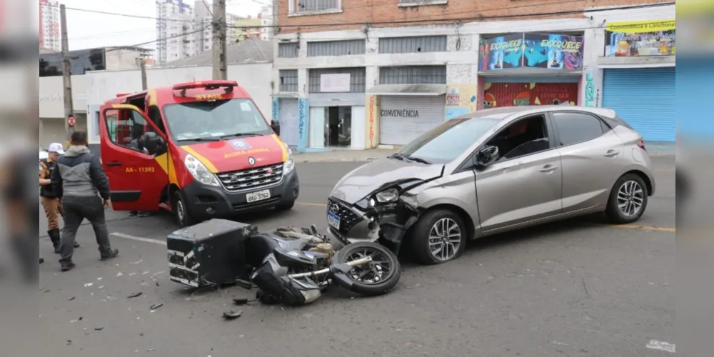 Motociclista foi socorrido e levado à UPA Santana