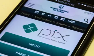 Transação pelo Pix ainda gera desconfiança nos brasileiros