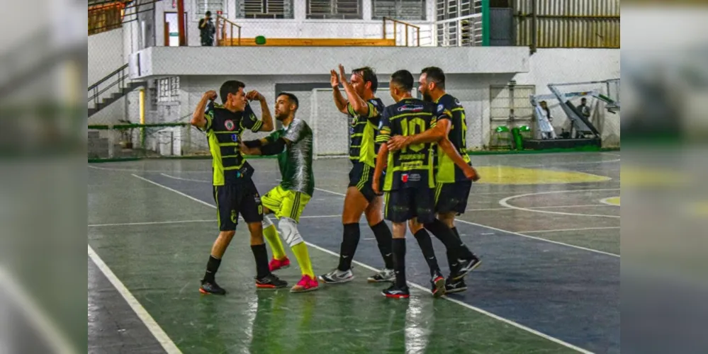 Jaguariaíva venceu Telêmaco Borba na estreia, pelo placar de 6 a 2