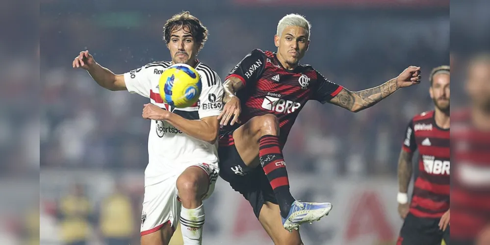 São Paulo e Flamengo duelam nesta noite no Maracanã