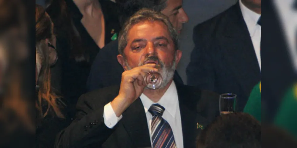 Alegação do advogado é de que Lula tem problemas com bebidas.