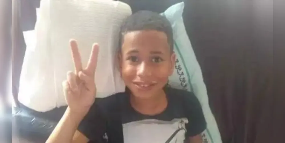João Victor Santos Mapa tinha 10 anos, ele foi encontrado desacordado dentro de um guarda-roupa