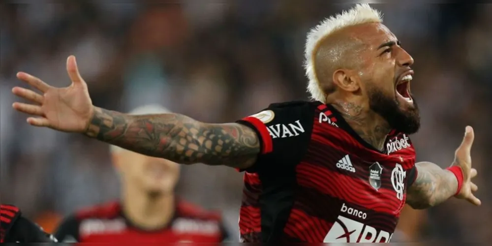 Gol de Arturo Vidal no segundo tempo fez o time pular da terceira para a segunda posição