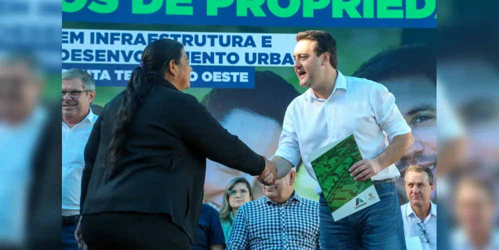 Números de nova pesquisa apontam reeleição do governador do Paraná