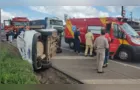 Batida entre caminhão e carro deixa dois feridos