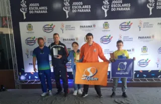 Escolas de Ponta Grossa terminaram com 1º e 3º lugares, respectivamente, na competição masculina