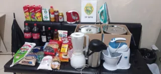 Alimentos e eletrodomésticos foram recuperados pela Polícia Militar