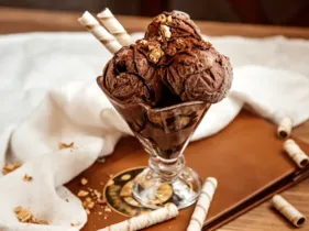 O sorvete se popularizou  quando chegou em Paris, no século XVI