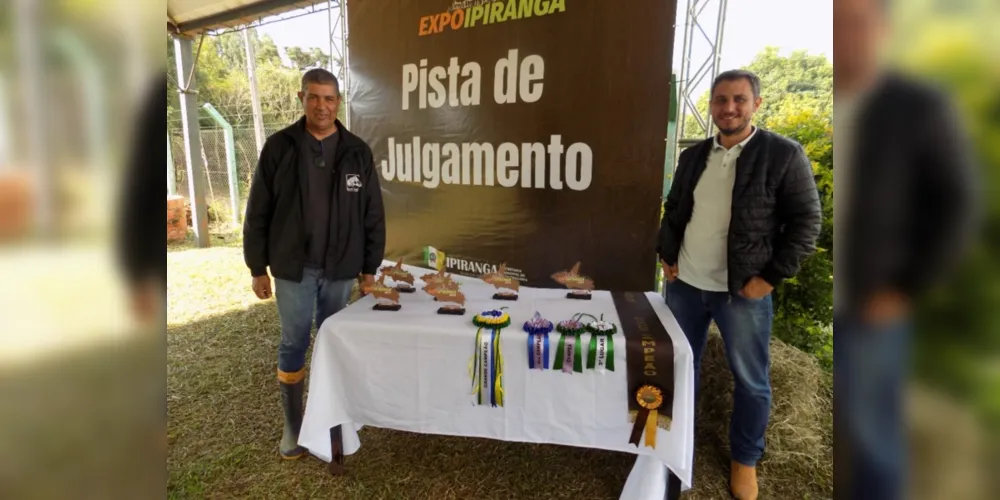 Secretário de Agricultura, Faustino Pereira Filho, ao lado do prefeito Douglas Modesto (PSB) na 1ª edição da ExpoIpiranga