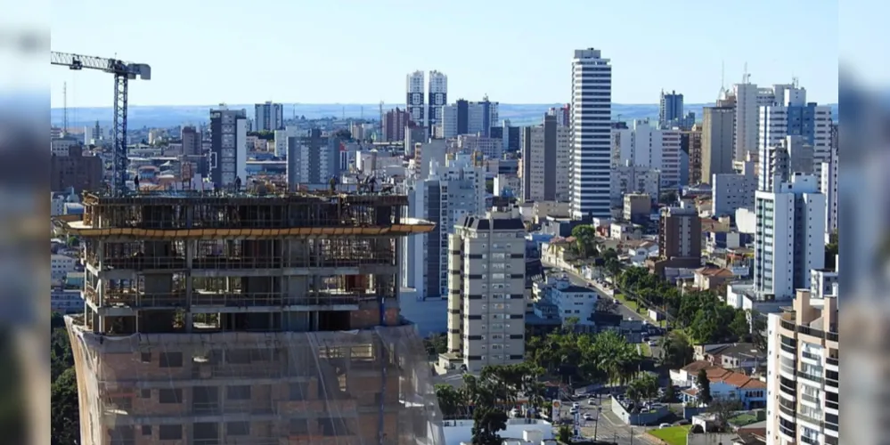 A construção de edifícios criou 62 novas vagas no mês de agosto em Ponta Grossa